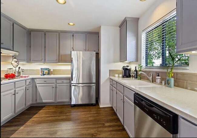 Kitchen - 1802 20th St
