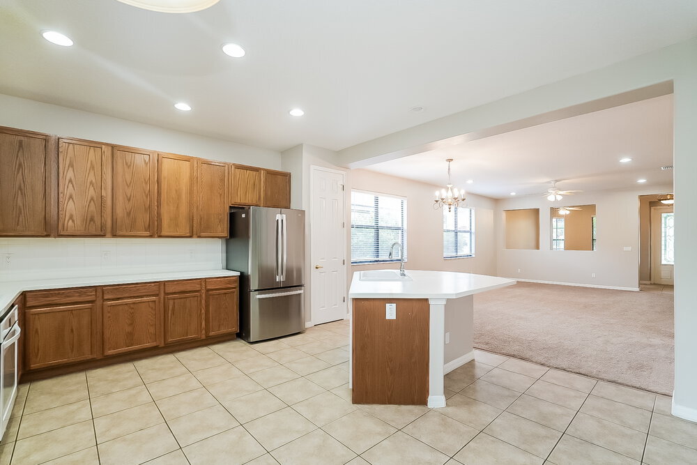 Building Photo - 20355 Chestnut Grove Dr