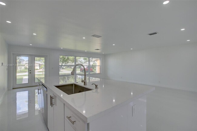 Building Photo - 1801 N 54th Ave
