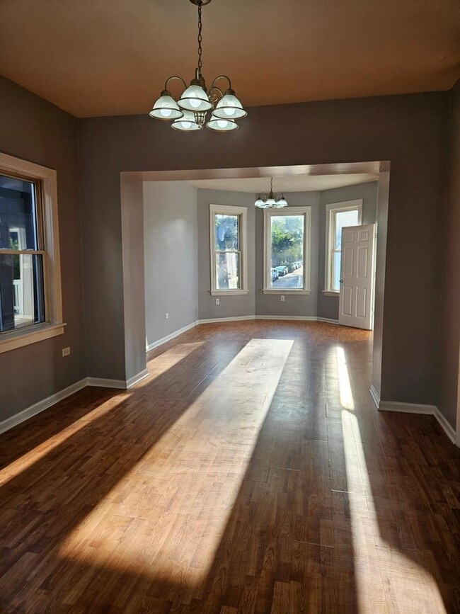 Building Photo - 3123 S 49th Ave