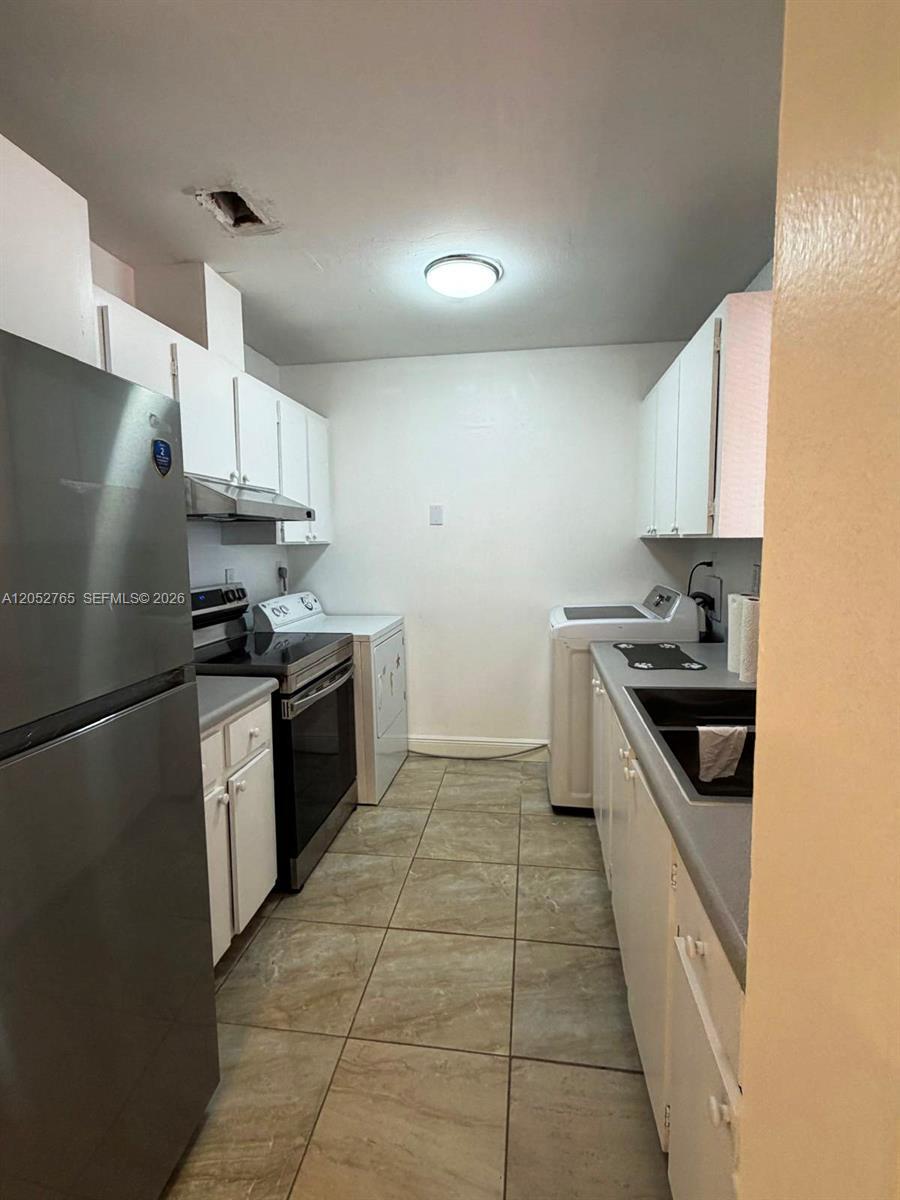 Building Photo - 5028 SW 138th Avenue Cir