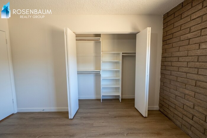 Building Photo - 3016 N Yavapai Rd E