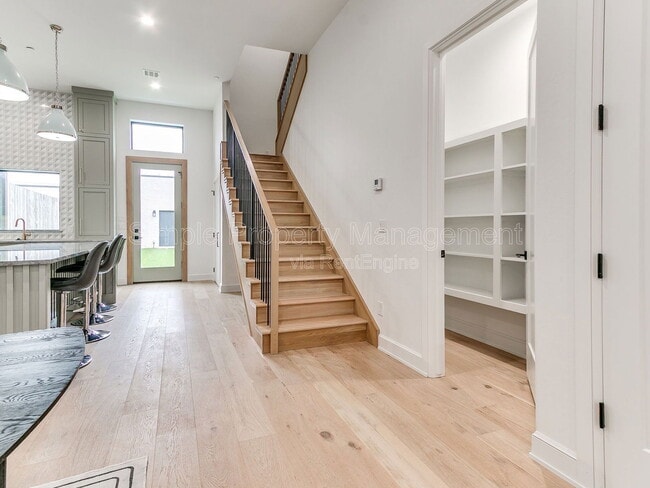 Building Photo - 821 NW 8th St