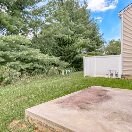 Building Photo - 700 Twisted Oak Dr NW