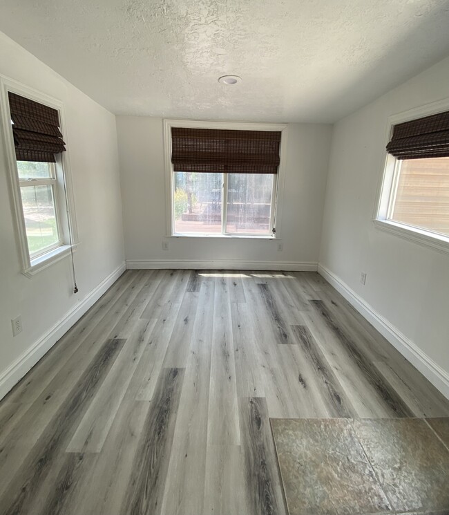 Building Photo - 6238 Dewdrops Dr