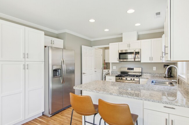 Building Photo - Arden Townhouse Rental