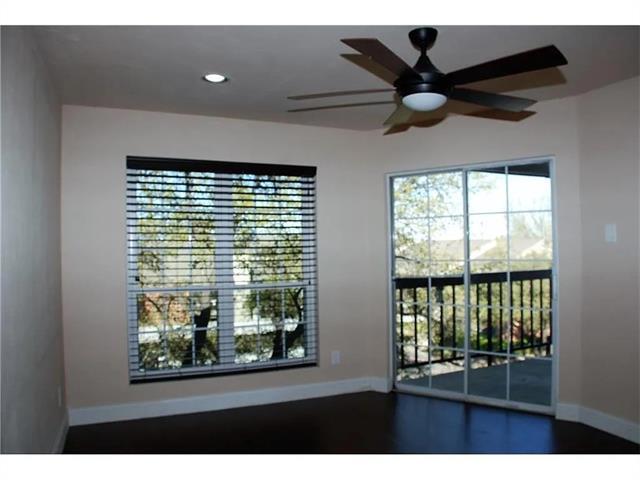 Building Photo - 18333 Roehampton Dr