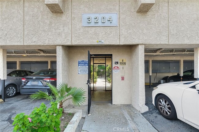 Building Photo - 3104 W Ramona Rd