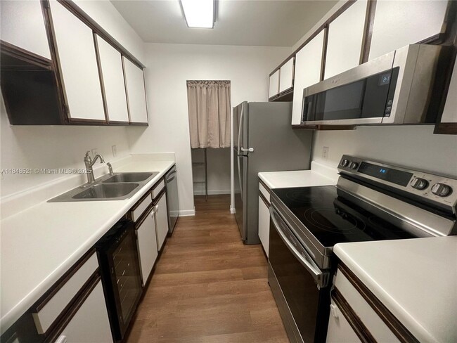 Building Photo - 15330 SW 106th Terrace