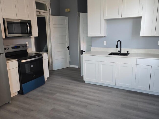 Building Photo - 3150-3152 Pennsylvania Ave - 3152 2FA