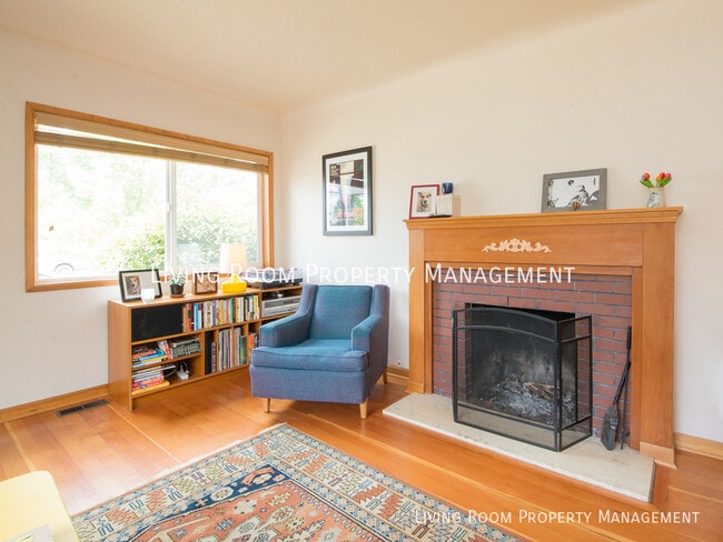 Building Photo - 8300 NE Tillamook St