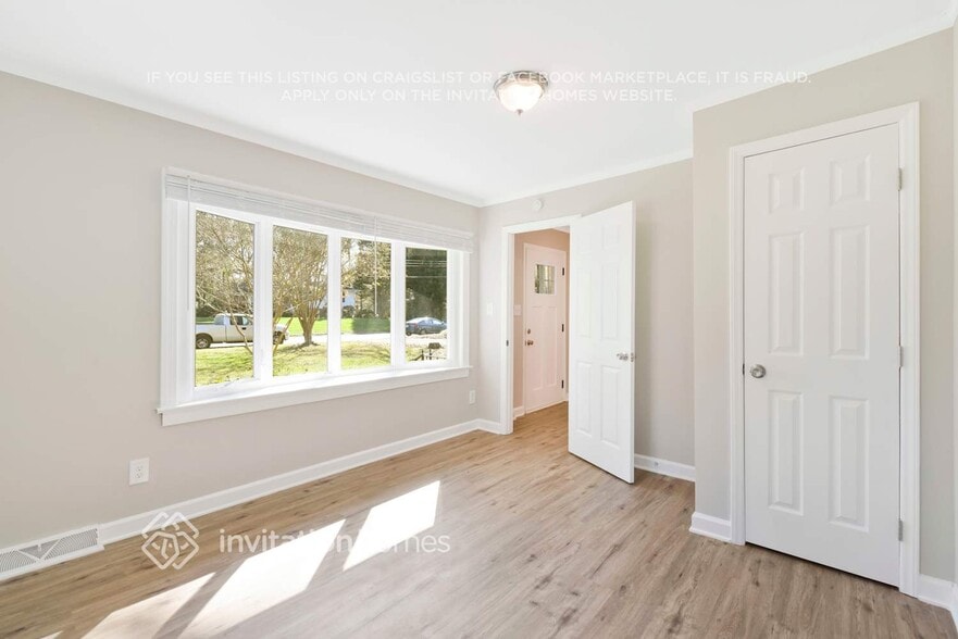 Building Photo - 3910 Allwood Dr