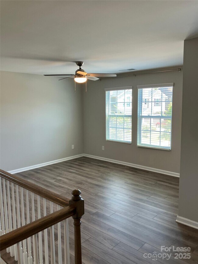 Building Photo - 10421 Bluejack Oak Ct