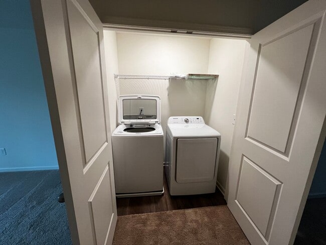 Building Photo - Nice 3/2.5 Home in Cartersville- $1,550