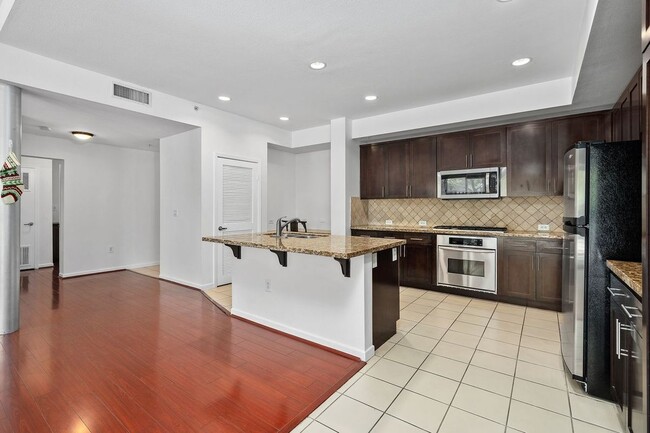 Building Photo - 111 S De Lacey Ave