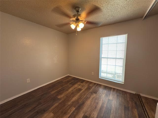 Building Photo - 2250 Aspen Dr