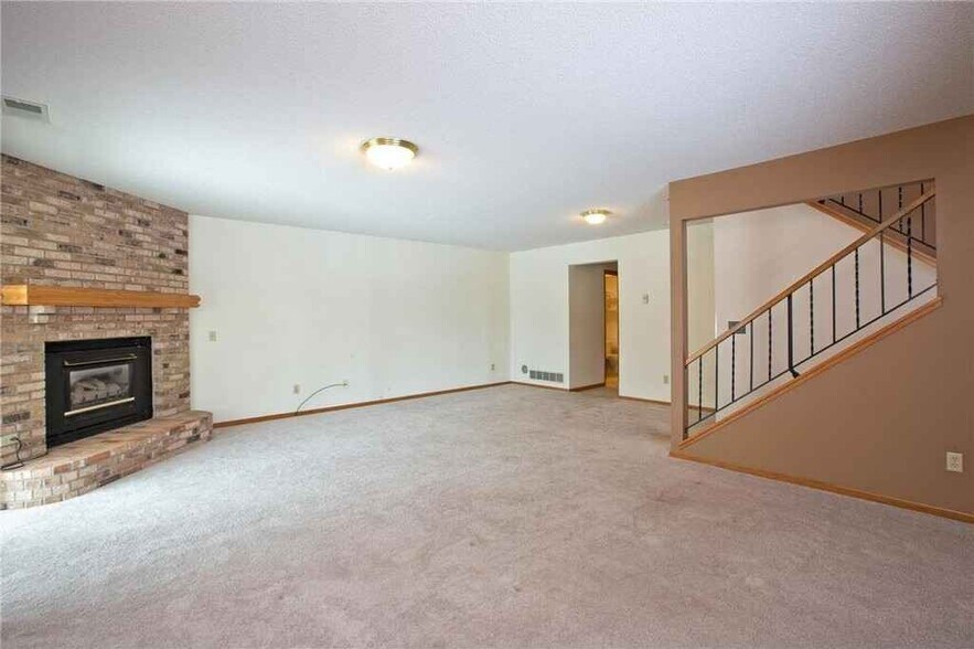 Building Photo - 14769 Endicott Way