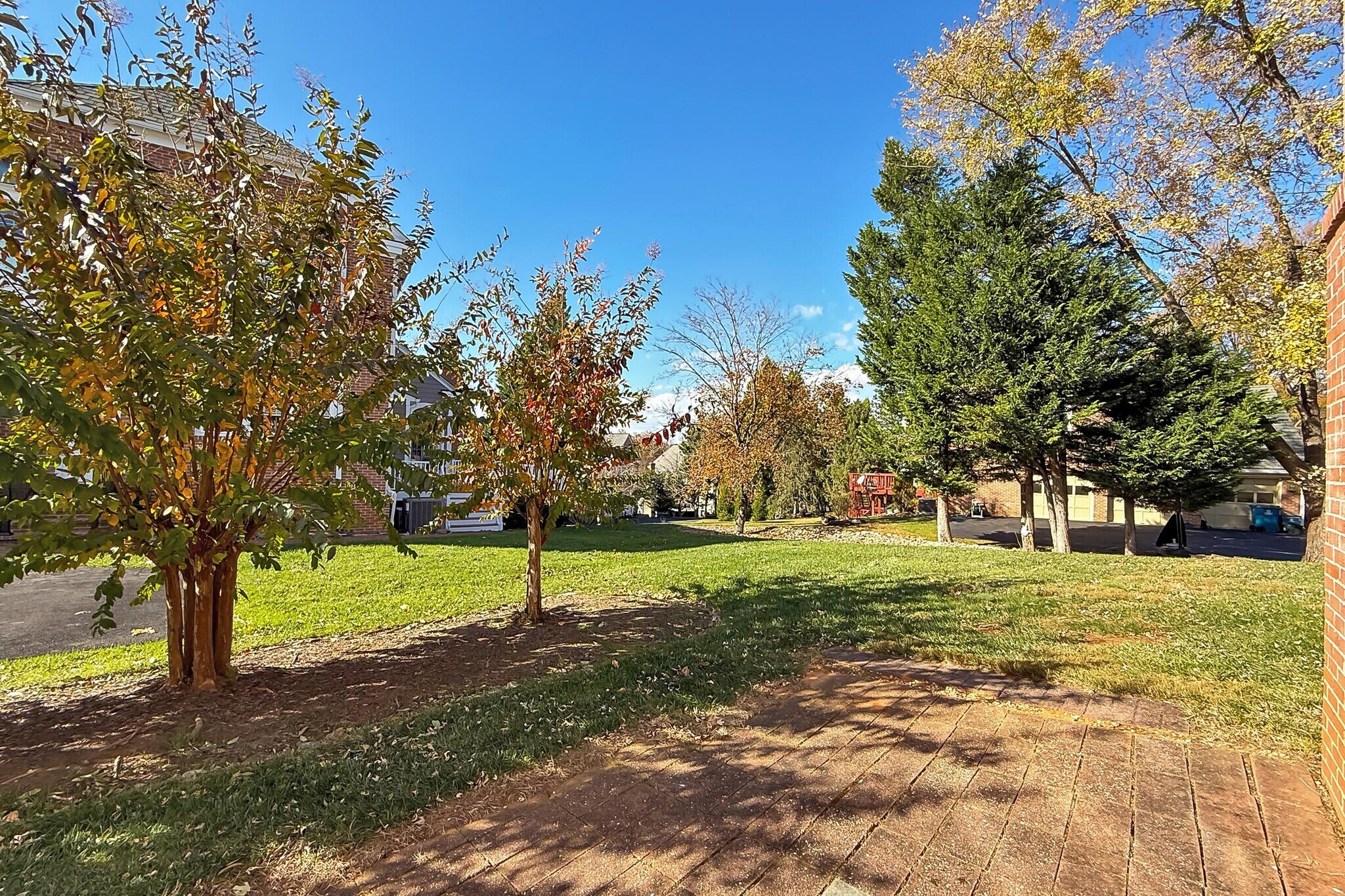 Building Photo - 1300 Pinstripe Ct