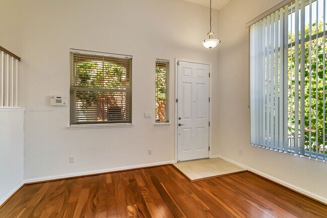 Building Photo - 2743 Corde Terra Cir