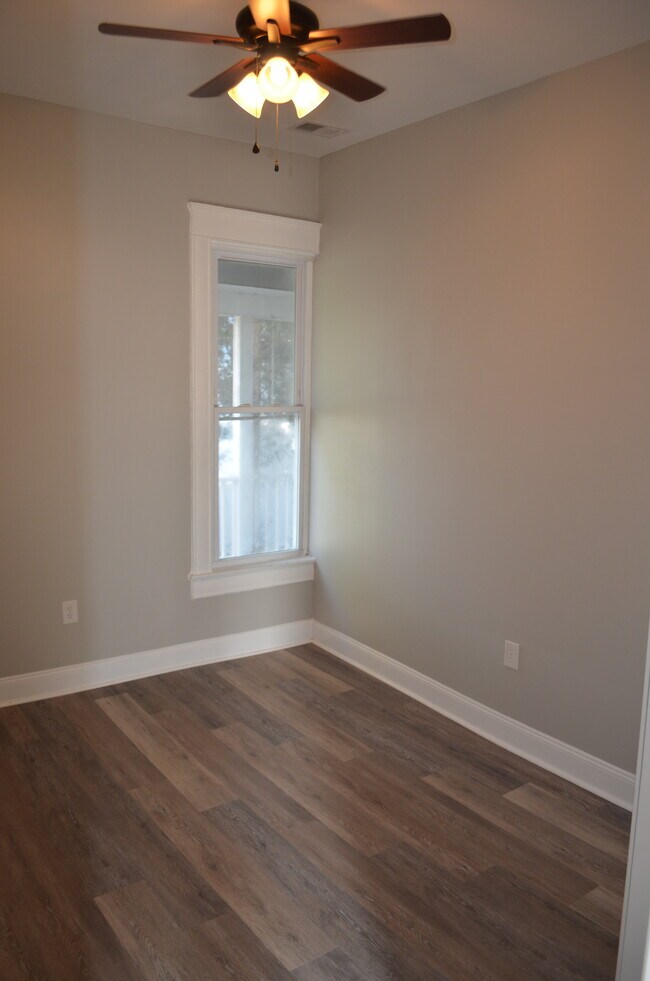 Building Photo - 600 Maryland Ave