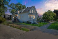 Building Photo - 814 Louis Ave