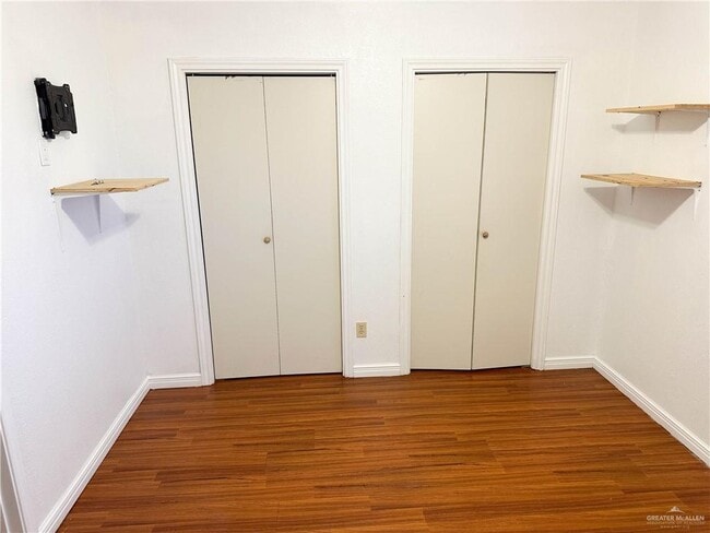 Building Photo - 18 S 41st St