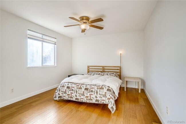 Building Photo - Lovely Louisville Home for Lease! Darling Dutchcreek Home on Dahlia!