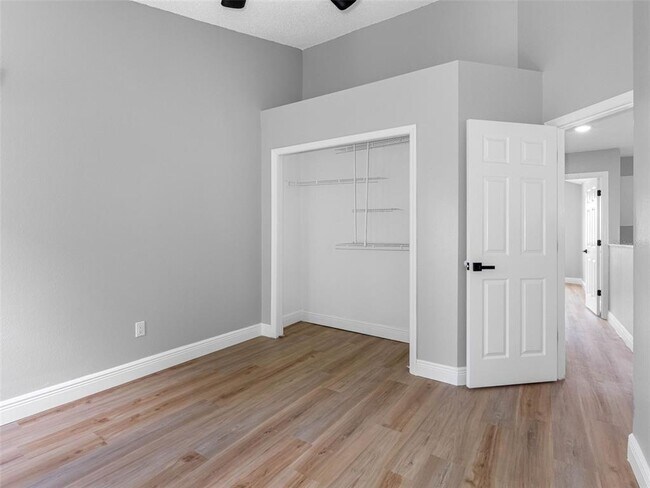 Building Photo - 8841 Key W Cir