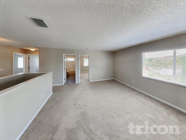 Building Photo - 12603 Longcrest Dr