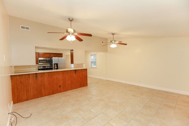 Building Photo - Gorgeous home rental in Virginia Beach!
