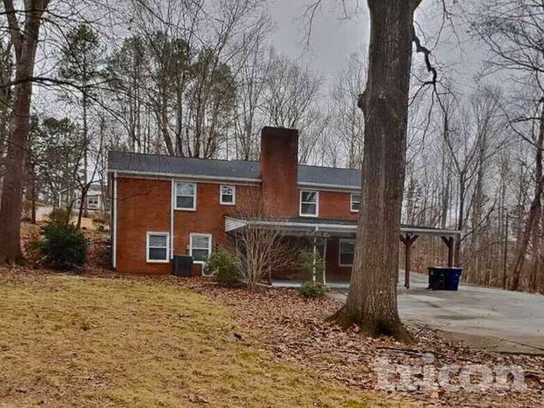 Building Photo - 1645 Ginger Dr