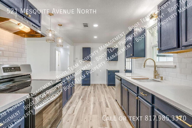 Building Photo - 521 Mesquite Ave N