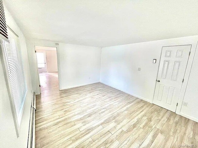 Building Photo - 11 Marshall St