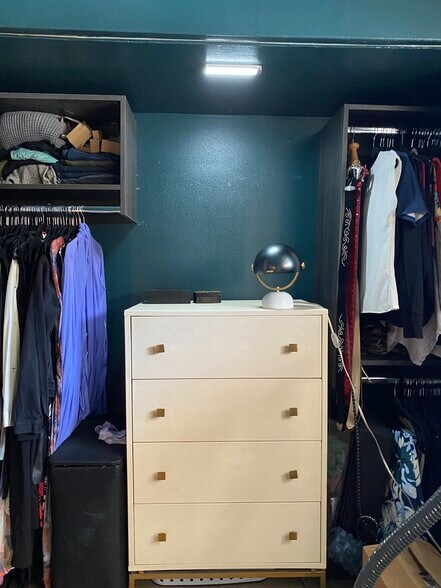 Double closet - 7665 Sun Island Dr S