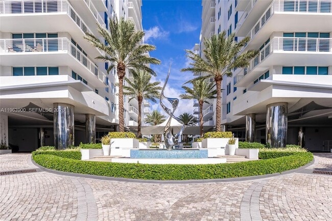 Building Photo - 2821 N Ocean Blvd