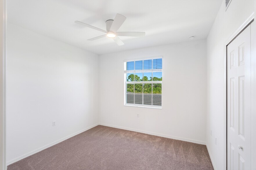 Building Photo - 43977 Boardwalk Loop