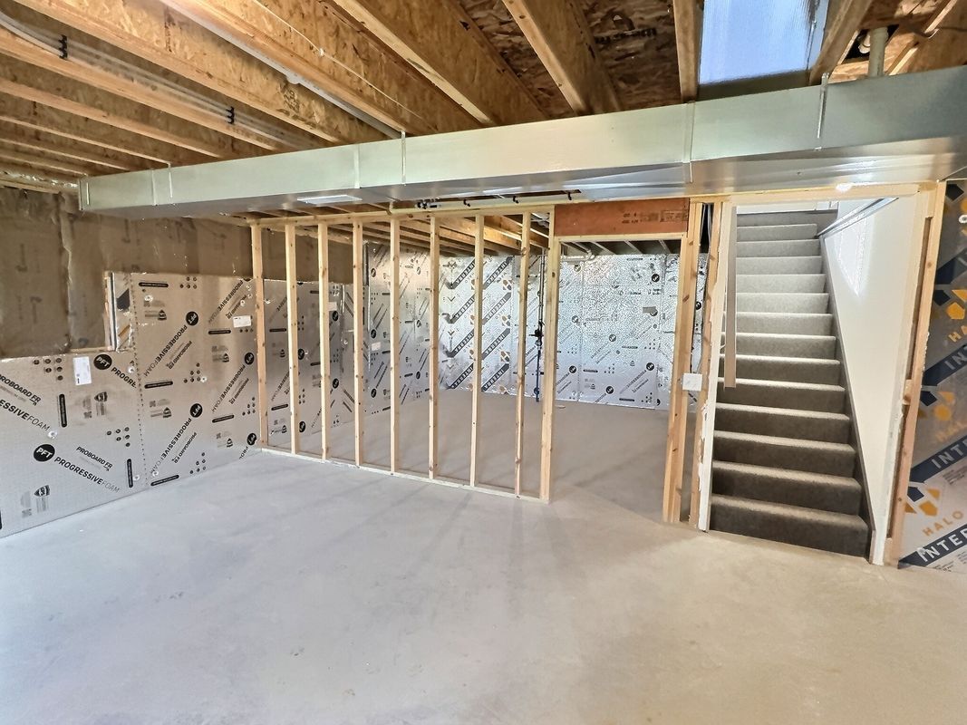 Building Photo - 1510 Wedgewood Dr