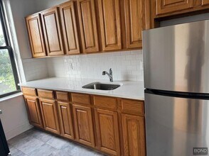 Building Photo - 1 bedroom in Queens NY 11106