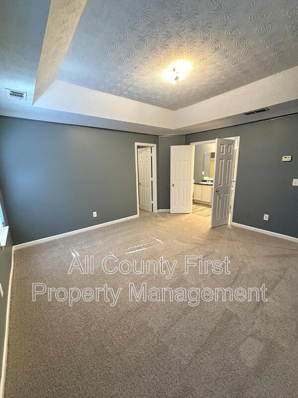 Building Photo - 4504 Carriage Park Dr