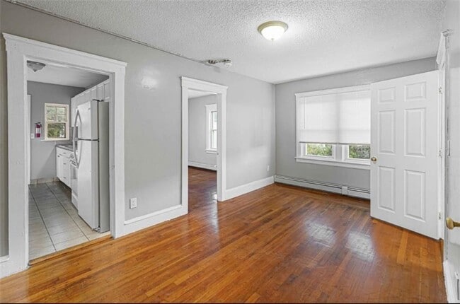 Building Photo - 126 Sumner Ave