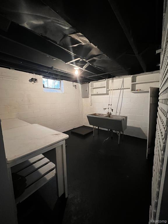 Building Photo - 9251 Cheyenne St