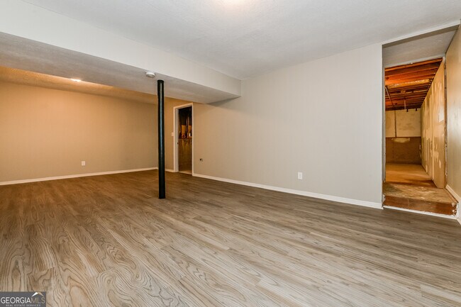 Building Photo - 17 Juliana Ct