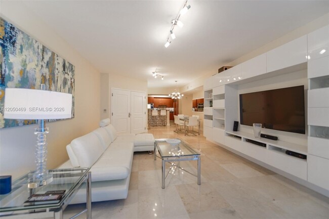 Building Photo - 3101 S Ocean Dr