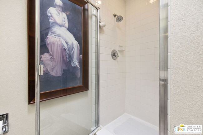 Building Photo - 17 Mission Ct