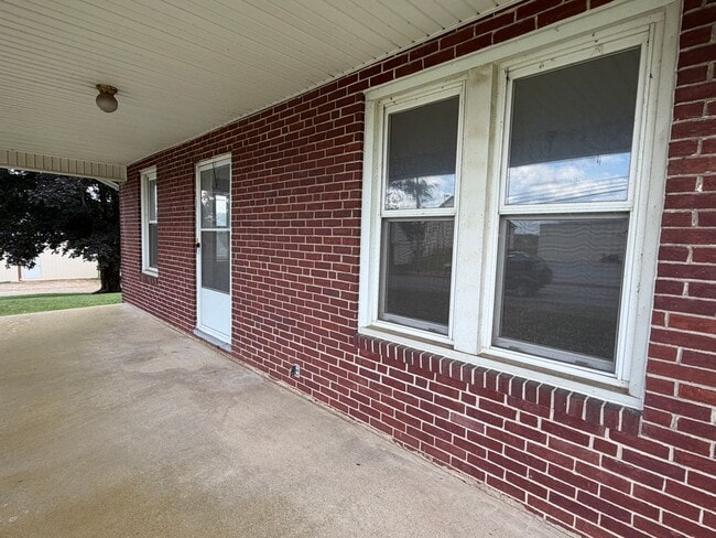 Building Photo - 7144 Susquehanna Trail S