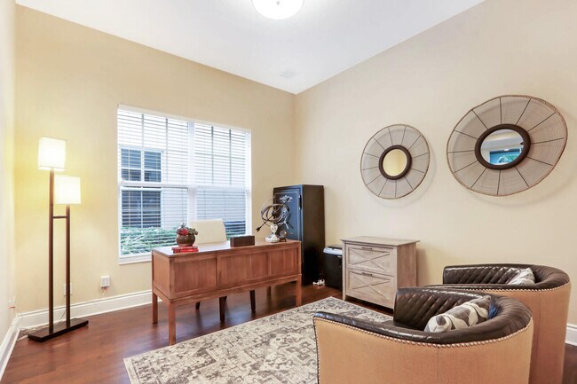 Building Photo - 124 Tulip Tree Ct