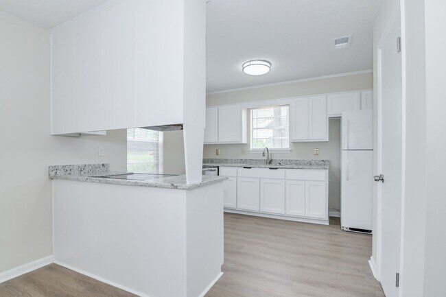 Building Photo - Brick Ranch in Columbia County