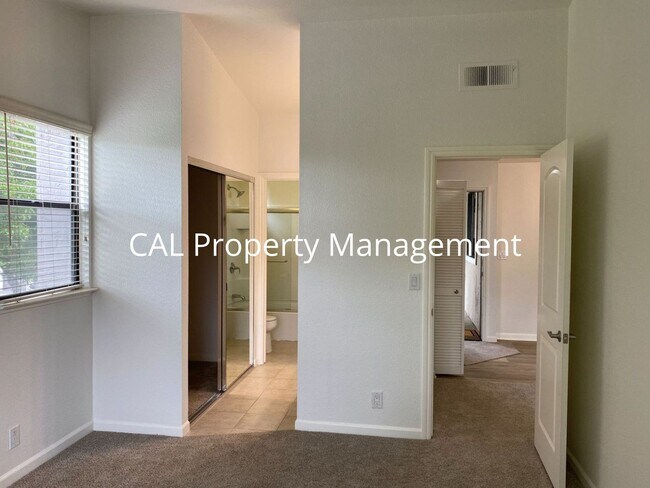 Building Photo - Upper-Level 2 Bed / 2 Bath Condo in Gated North Salinas Community | 932 sq ft
