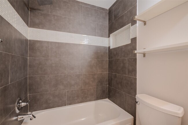 Building Photo - 16250 Camino Del Sol Dr