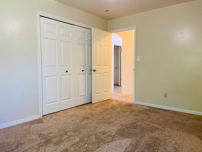 Building Photo - Beautiful Rambler at Little Cottonwood Can...